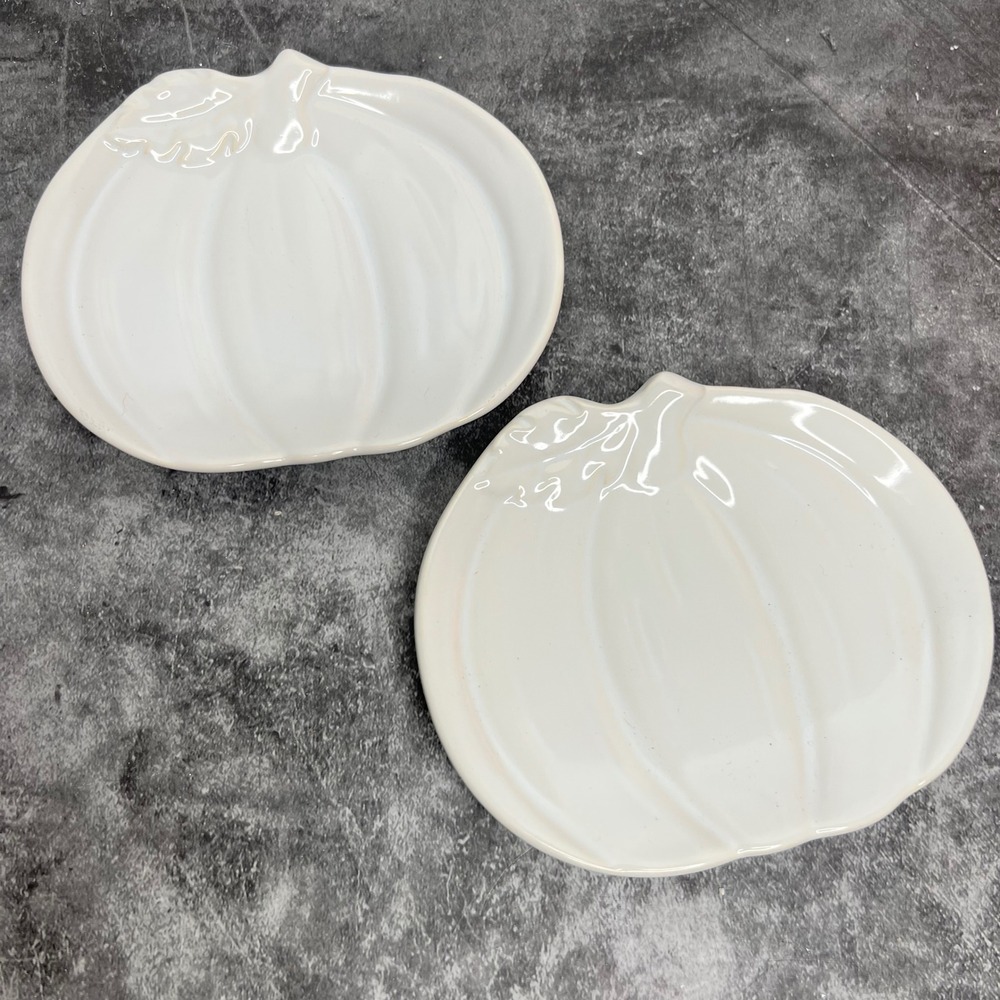 Prima Design White Pumpkin Plate Pair | Cottage Fall Autumn Thanskgiving